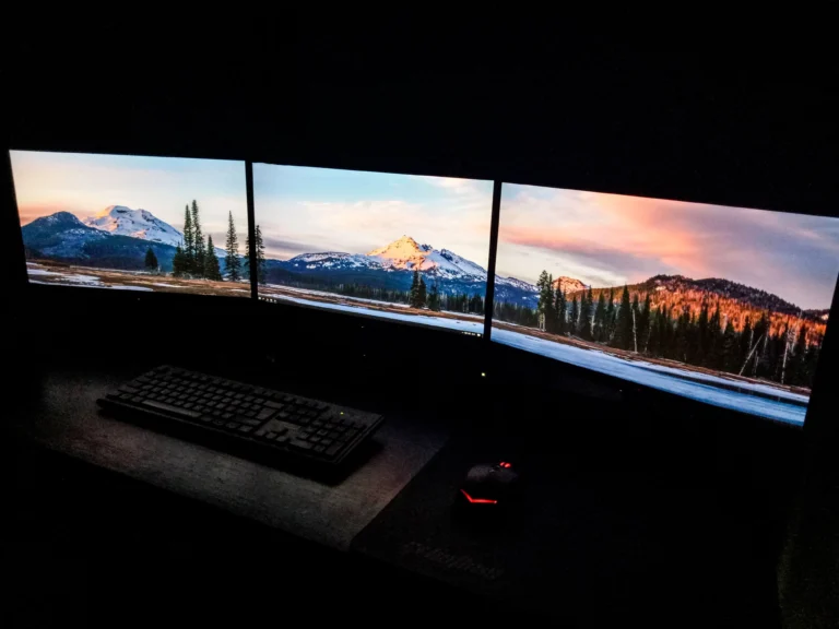 Jaki monitor wybrać do pracy zdalnej?